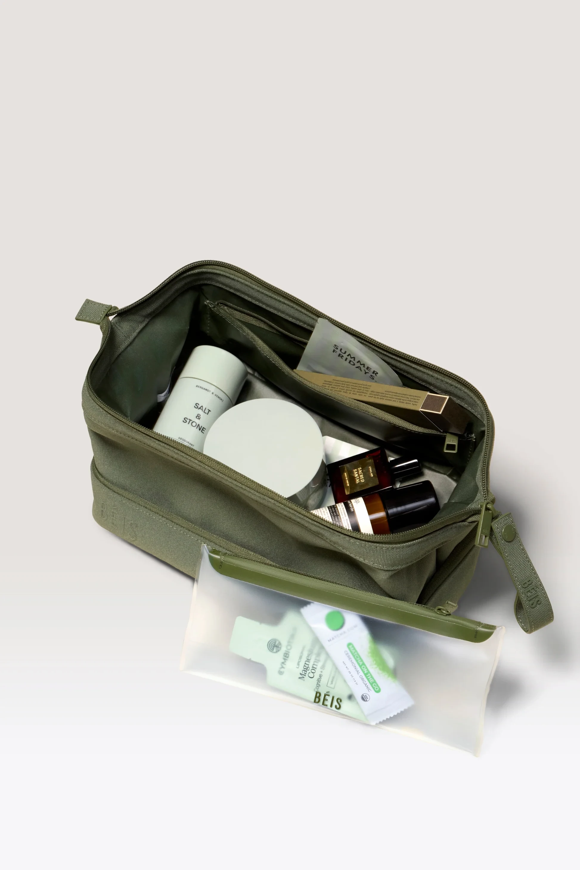 BÉIS The Dopp Kit in Olive